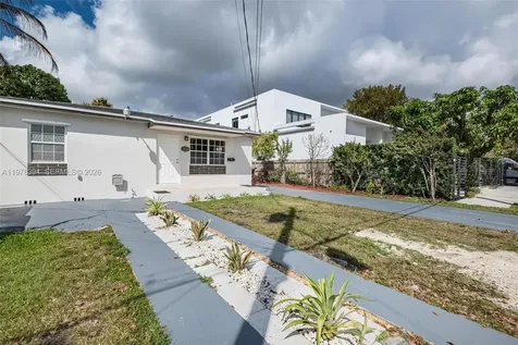 2862 SW 38th Court Miami FL 33134