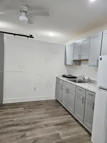 2862 SW 38th Court Miami FL 33134