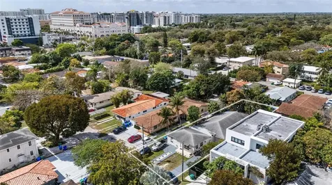 2862 SW 38th Court Miami FL 33134
