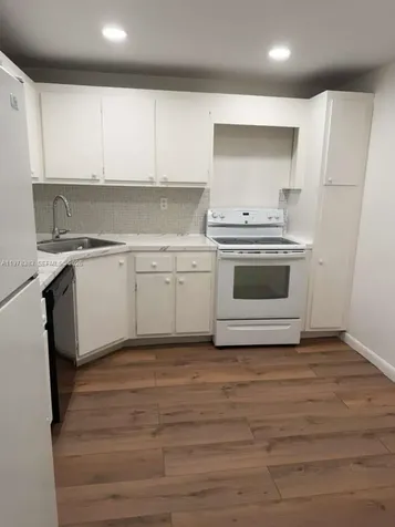 2780 NE 183rd Street Aventura FL 33160