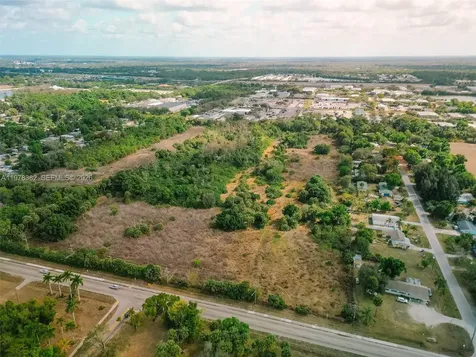 621 Ortiz Avenue Fort Myers FL 33905