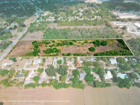 621 Ortiz Avenue Fort Myers FL 33905