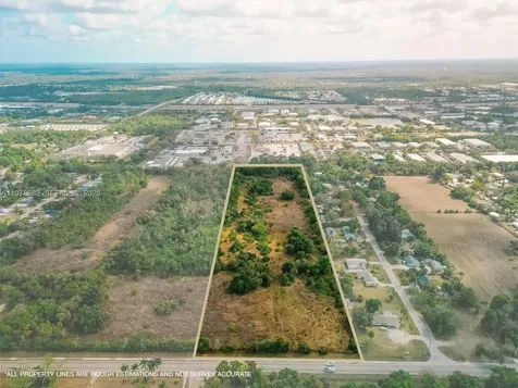 621 Ortiz Avenue Fort Myers FL 33905
