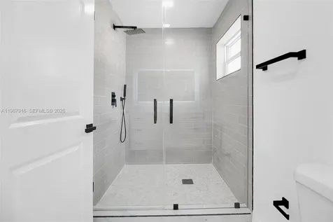 7893 SW 9th Terrace Miami FL 33155