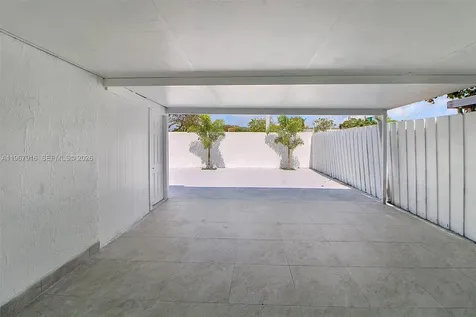 7893 SW 9th Terrace Miami FL 33155