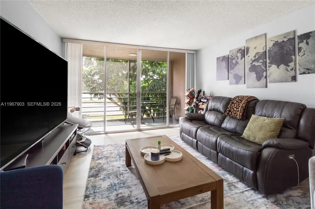9440 Tangerine Place Davie FL 33324