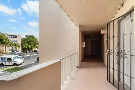 9440 Tangerine Place Davie FL 33324
