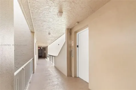 9440 Tangerine Place Davie FL 33324