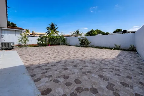 10360 SW 24th Street Miami FL 33165