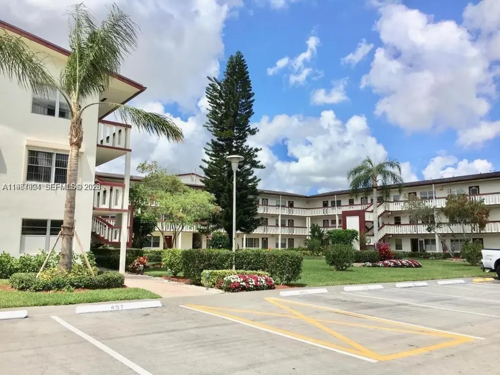475 Fanshaw Boca Raton FL 33434