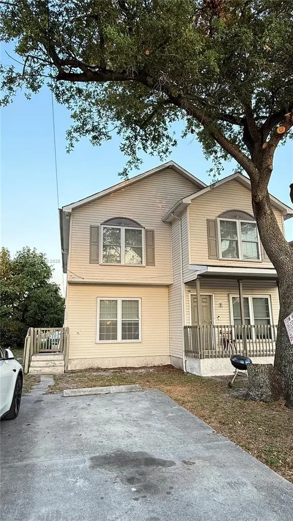 1600 SW 44th Avenue Fort Lauderdale FL 33317