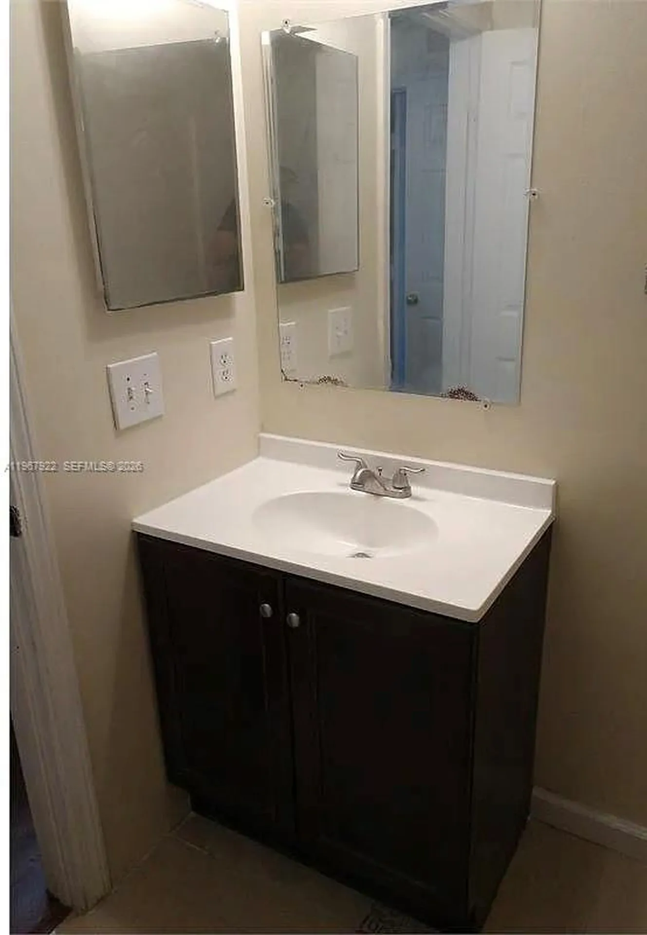 1600 SW 44th Avenue Fort Lauderdale FL 33317