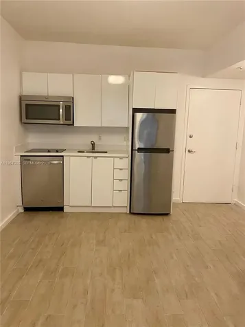 1611 Meridian Avenue Miami Beach FL 33139