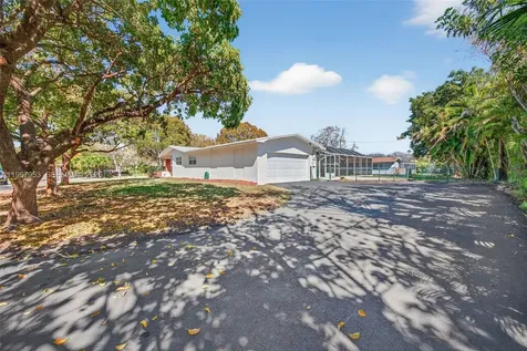 7280 SW 128th Street Pinecrest FL 33156