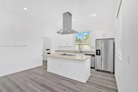 719 Little Rock E Lehigh Acres FL 33974