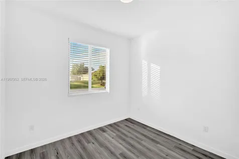719 Little Rock E Lehigh Acres FL 33974