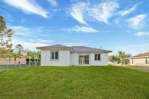 719 Little Rock E Lehigh Acres FL 33974