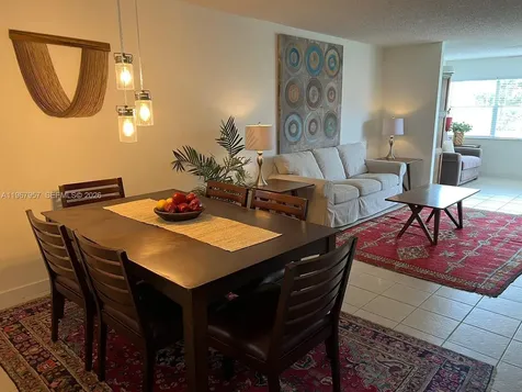 9581 Sunrise Lakes Boulevard Sunrise FL 33322