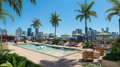 2215 NW 1st Place Miami FL 33127