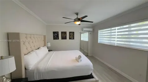 10004 E Bay Harbor Drive Bay Harbor Islands FL 33154