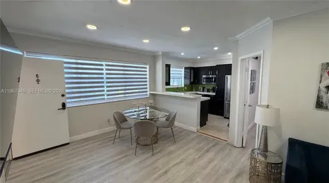 10004 E Bay Harbor Drive Bay Harbor Islands FL 33154