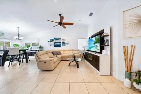 14270 SW 145th Terrace Miami FL 33186