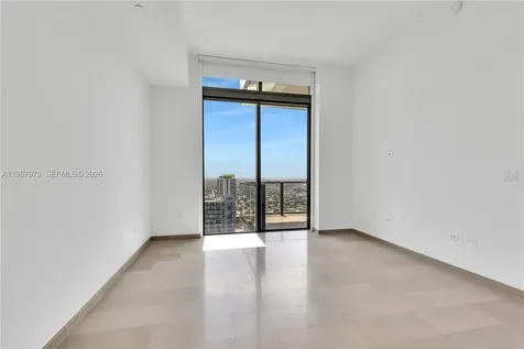 68 SE 6th Street Miami FL 33131