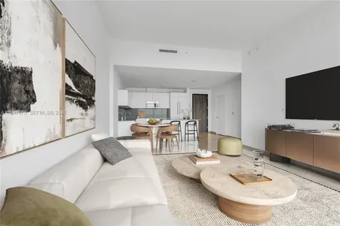 68 SE 6th Street Miami FL 33131