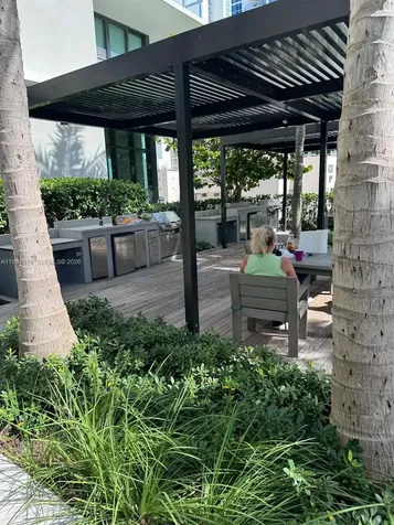 650 NE 32nd Street Miami FL 33137