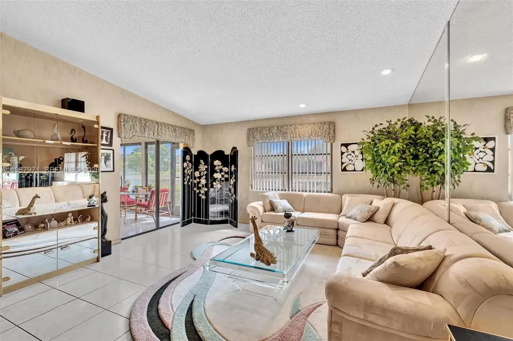 6116 Kings Gate Circle Delray Beach FL 33484