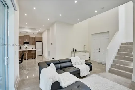 4593 Meadow Green Trail Lake Worth FL 33463