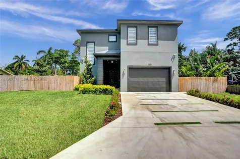 4593 Meadow Green Trail Lake Worth FL 33463