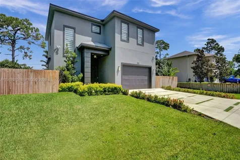 4593 Meadow Green Trail Lake Worth FL 33463
