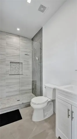 4593 Meadow Green Trail Lake Worth FL 33463