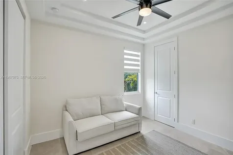 4593 Meadow Green Trail Lake Worth FL 33463
