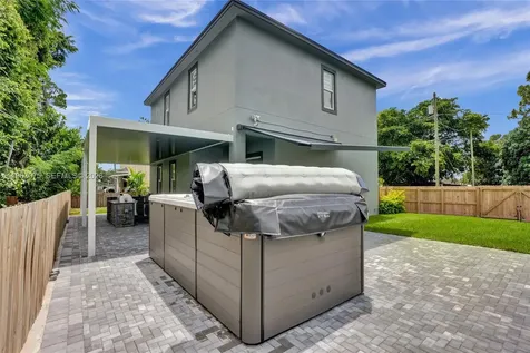4593 Meadow Green Trail Lake Worth FL 33463