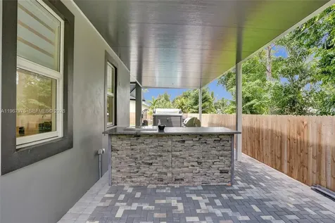 4593 Meadow Green Trail Lake Worth FL 33463