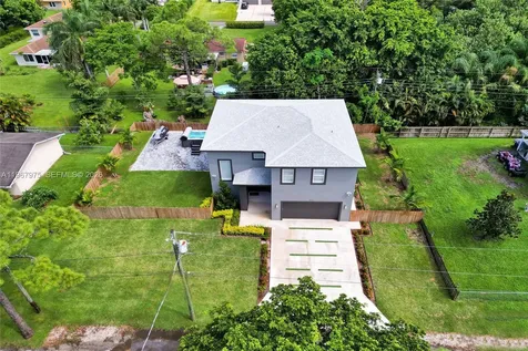 4593 Meadow Green Trail Lake Worth FL 33463