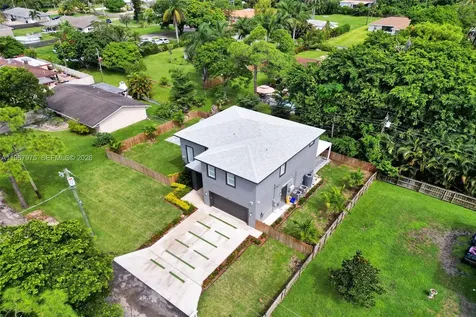 4593 Meadow Green Trail Lake Worth FL 33463