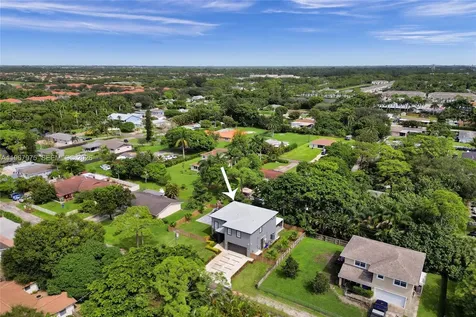 4593 Meadow Green Trail Lake Worth FL 33463