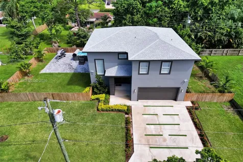 4593 Meadow Green Trail Lake Worth FL 33463