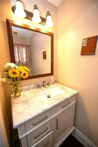 5945 SW 99th Terrace Cooper City FL 33328
