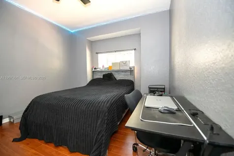 5945 SW 99th Terrace Cooper City FL 33328