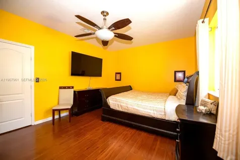 5945 SW 99th Terrace Cooper City FL 33328