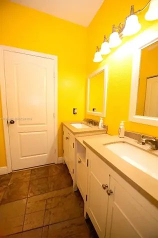 5945 SW 99th Terrace Cooper City FL 33328