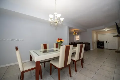 5945 SW 99th Terrace Cooper City FL 33328