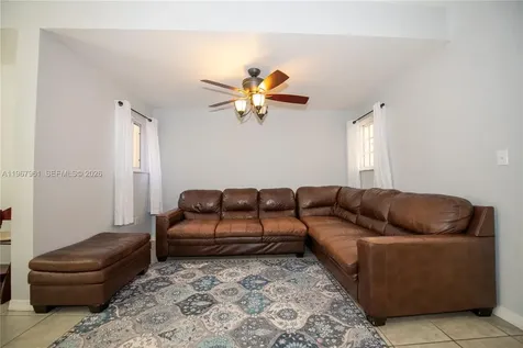 5945 SW 99th Terrace Cooper City FL 33328