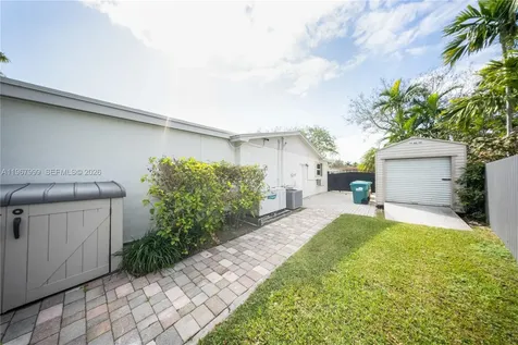 10485 SW 109th Street Miami FL 33176