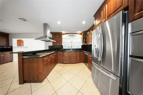 10485 SW 109th Street Miami FL 33176