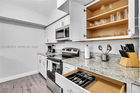 10002 E Bay Harbor Drive Bay Harbor Islands FL 33154